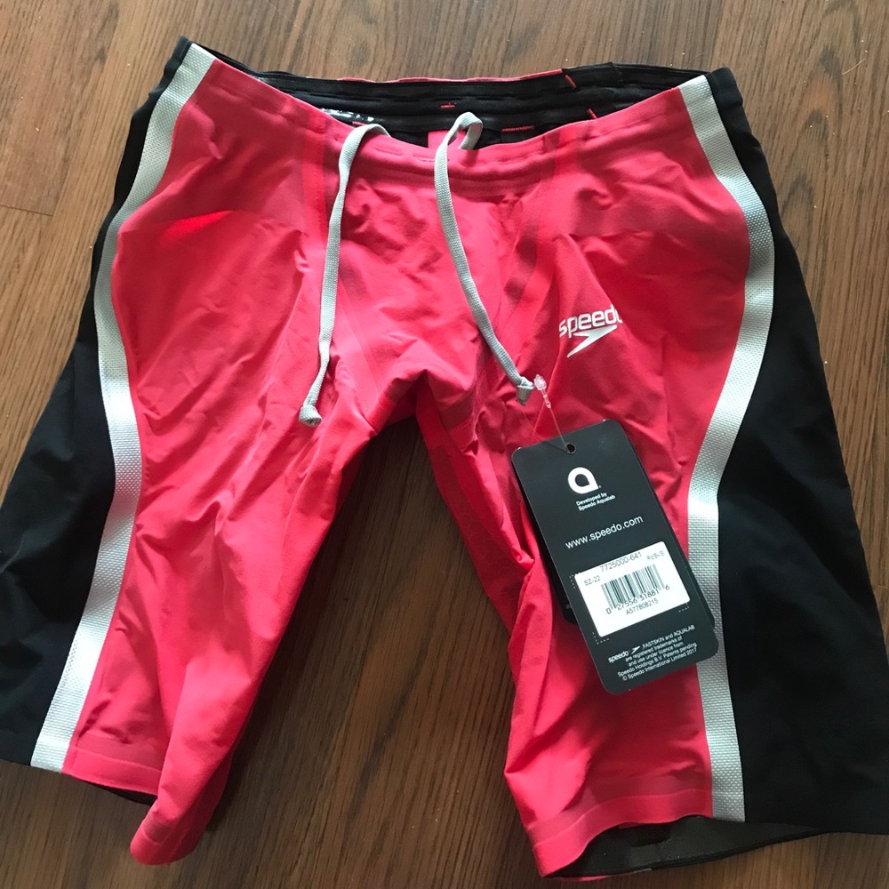 NIBWT Men’s Speedo LZR Fastskin Pure Intent Sz 22